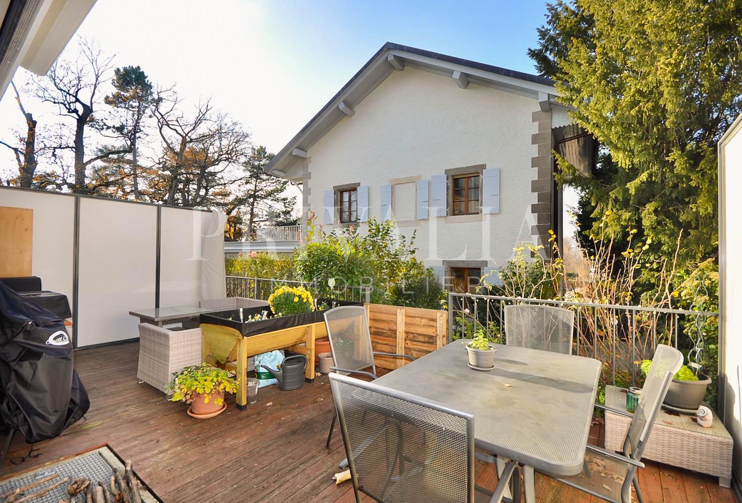PrivaliaDuplex of 217 sqm with terrace and garden