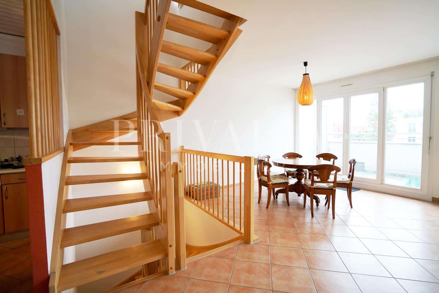 PrivaliaRare opportunity: Duplex with stunning 90 m2 rooftop terrace in Cressy