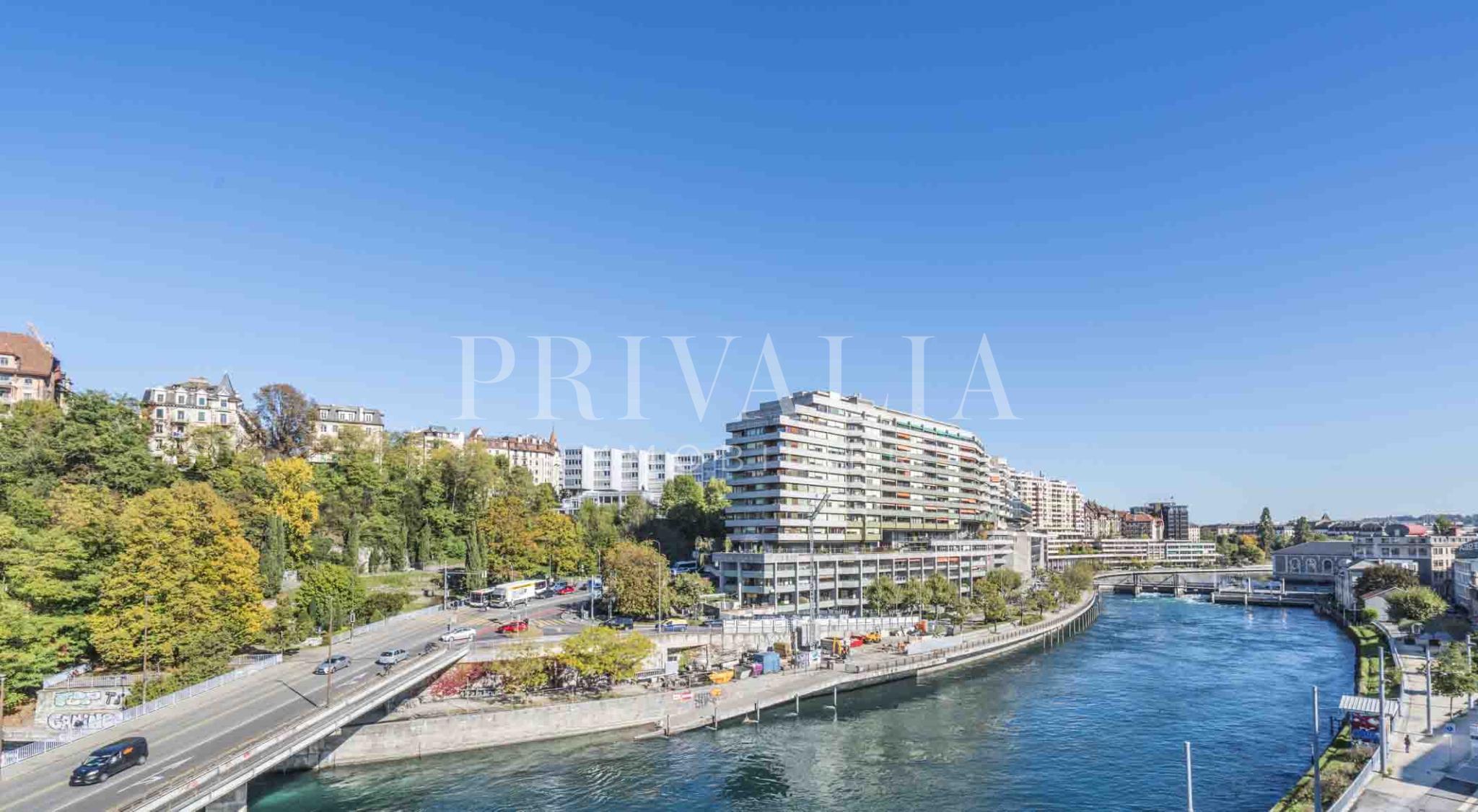 PrivaliaBel appartement meublé avec superbe vue sur le Rhône et la ville