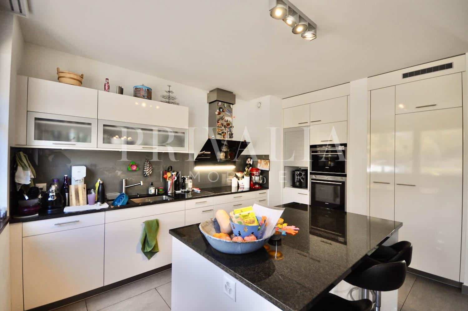 PrivaliaDuplex of 217 sqm with terrace and garden
