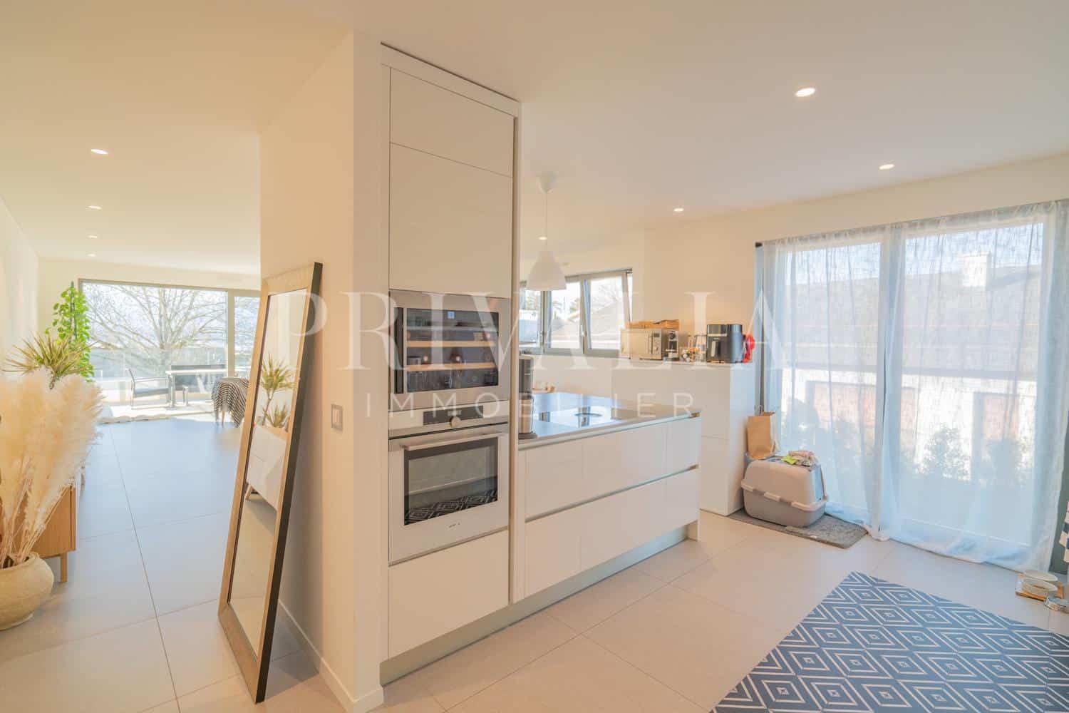 PrivaliaBeautiful 6-room flat in a new high-end residence