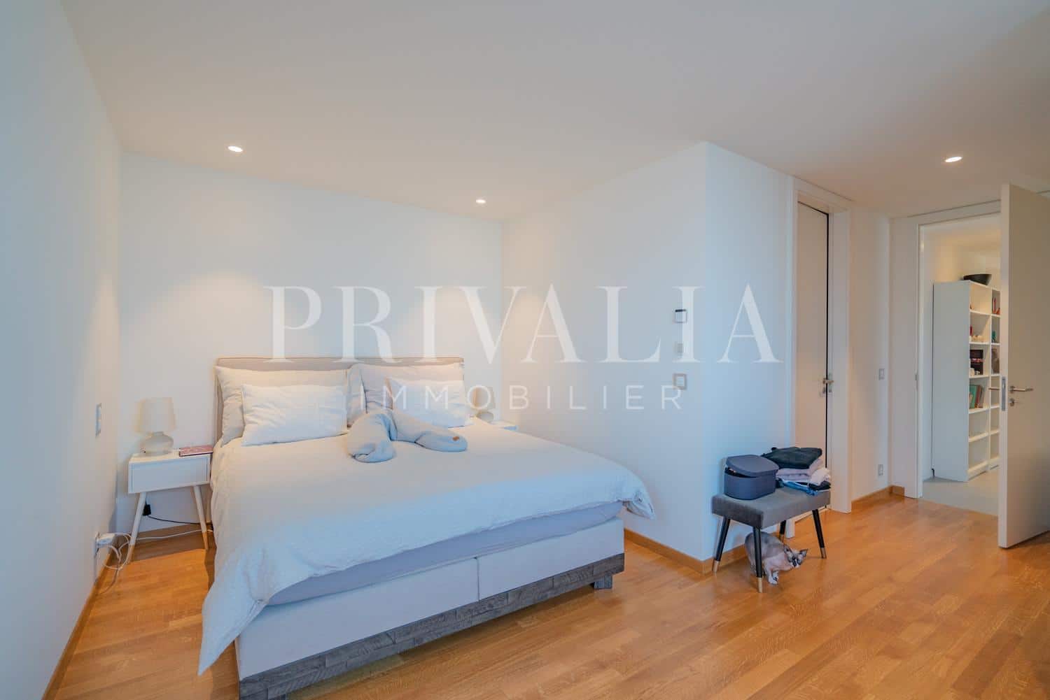 PrivaliaBeautiful 6-room flat in a new high-end residence