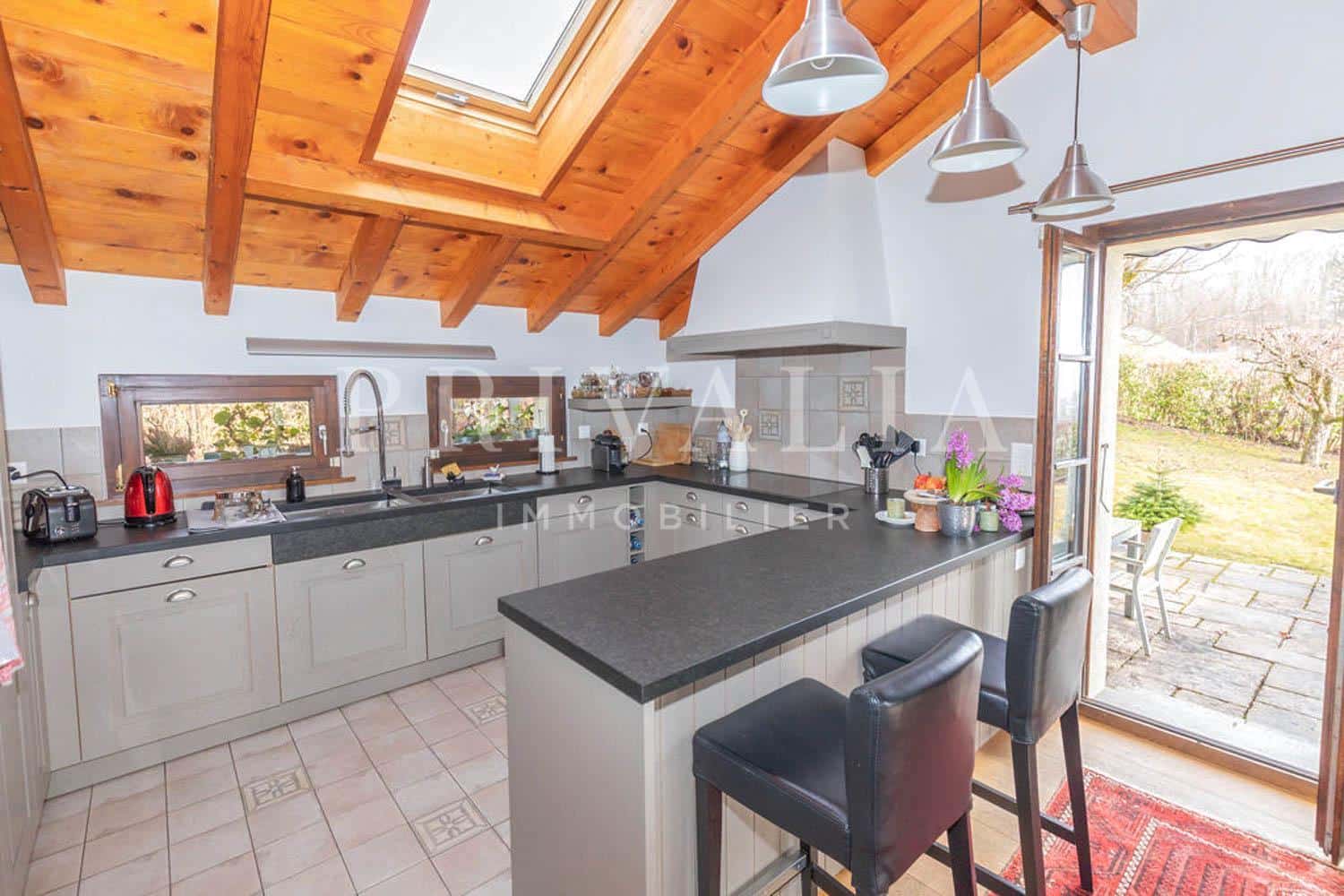 PrivaliaBeautiful renovated farmhouse with view on the lake