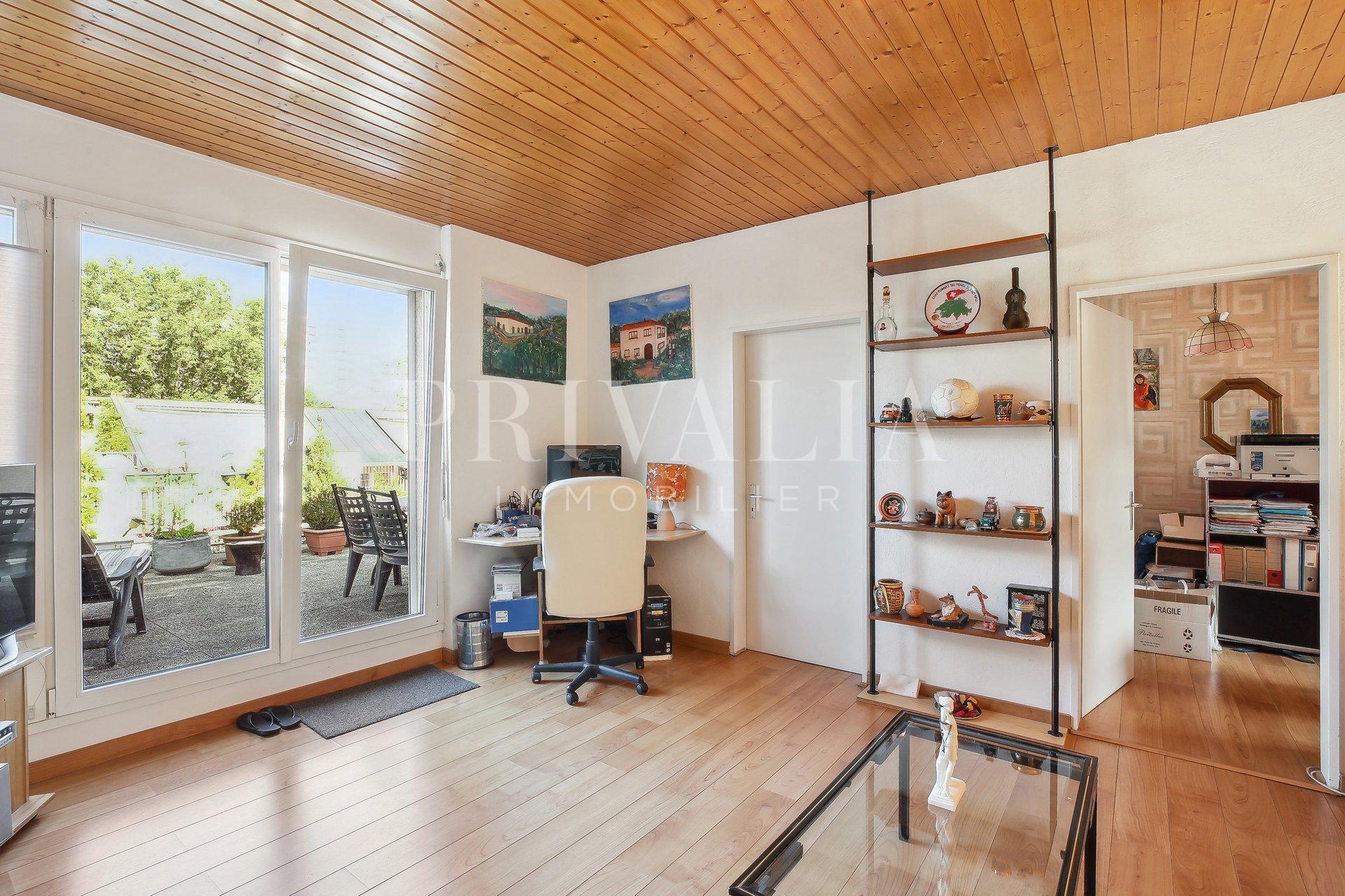 PrivaliaExclusive – Beautiful 5 rooms duplex apartment in Thônex