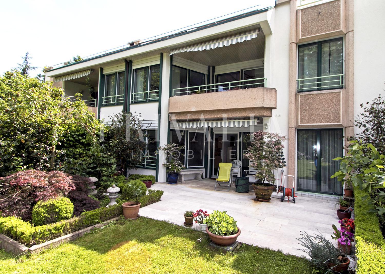 PrivaliaBeautiful apartment with garden a few steps from the park in a green setting