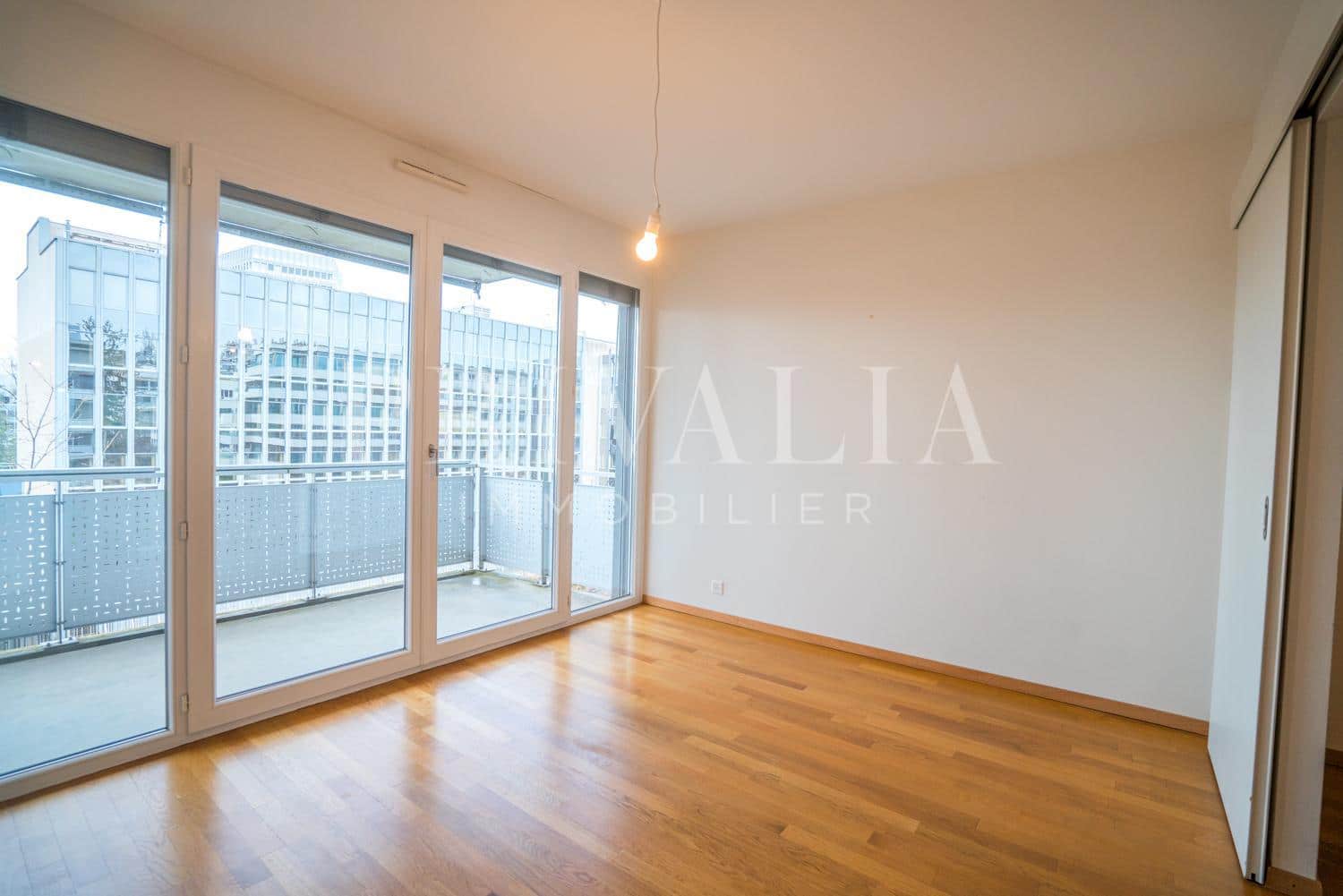 PrivaliaBeautiful flat near the International Organisations
