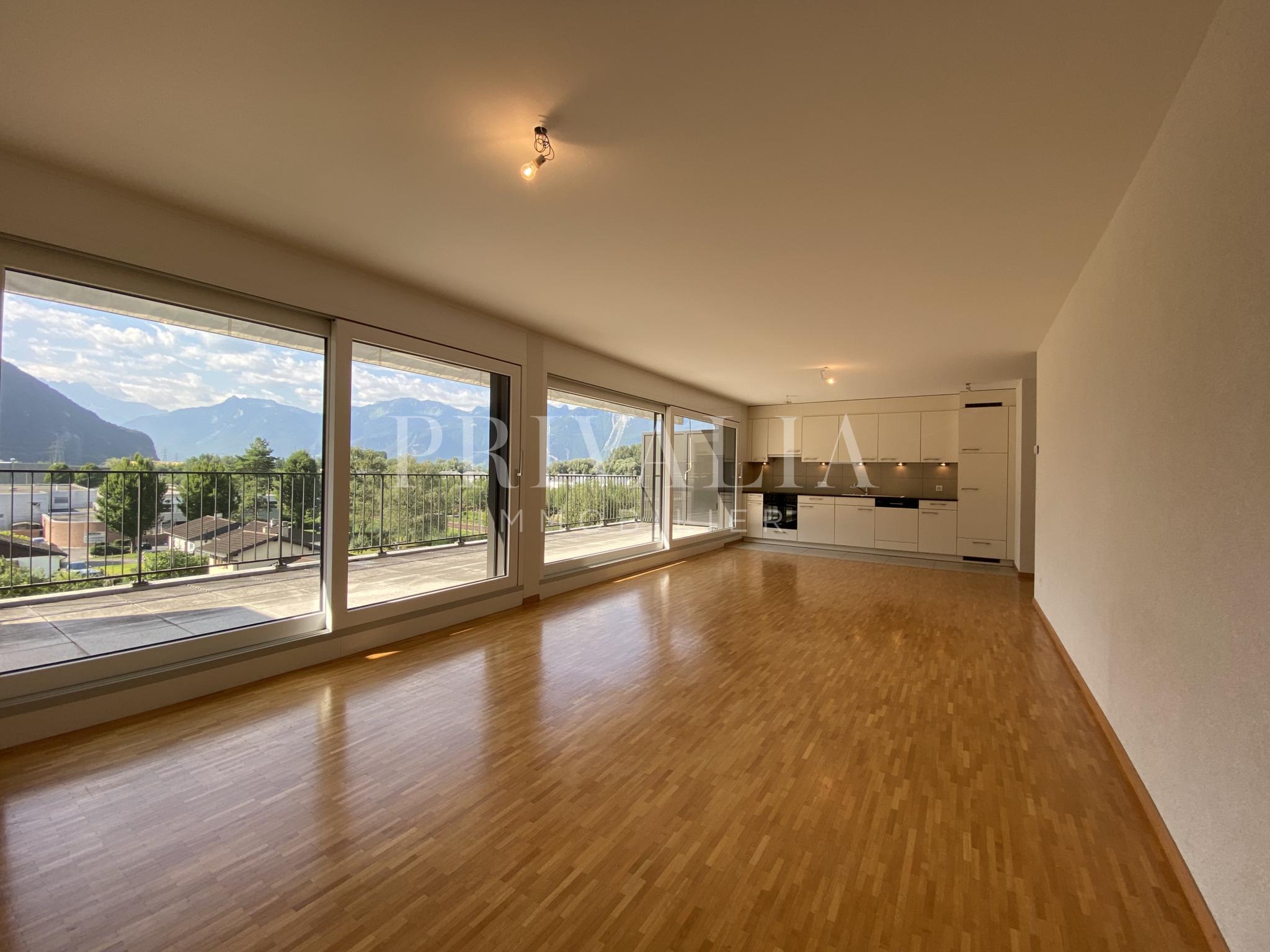PrivaliaGorgeous penthouse with a terrace of approximately 25 m2