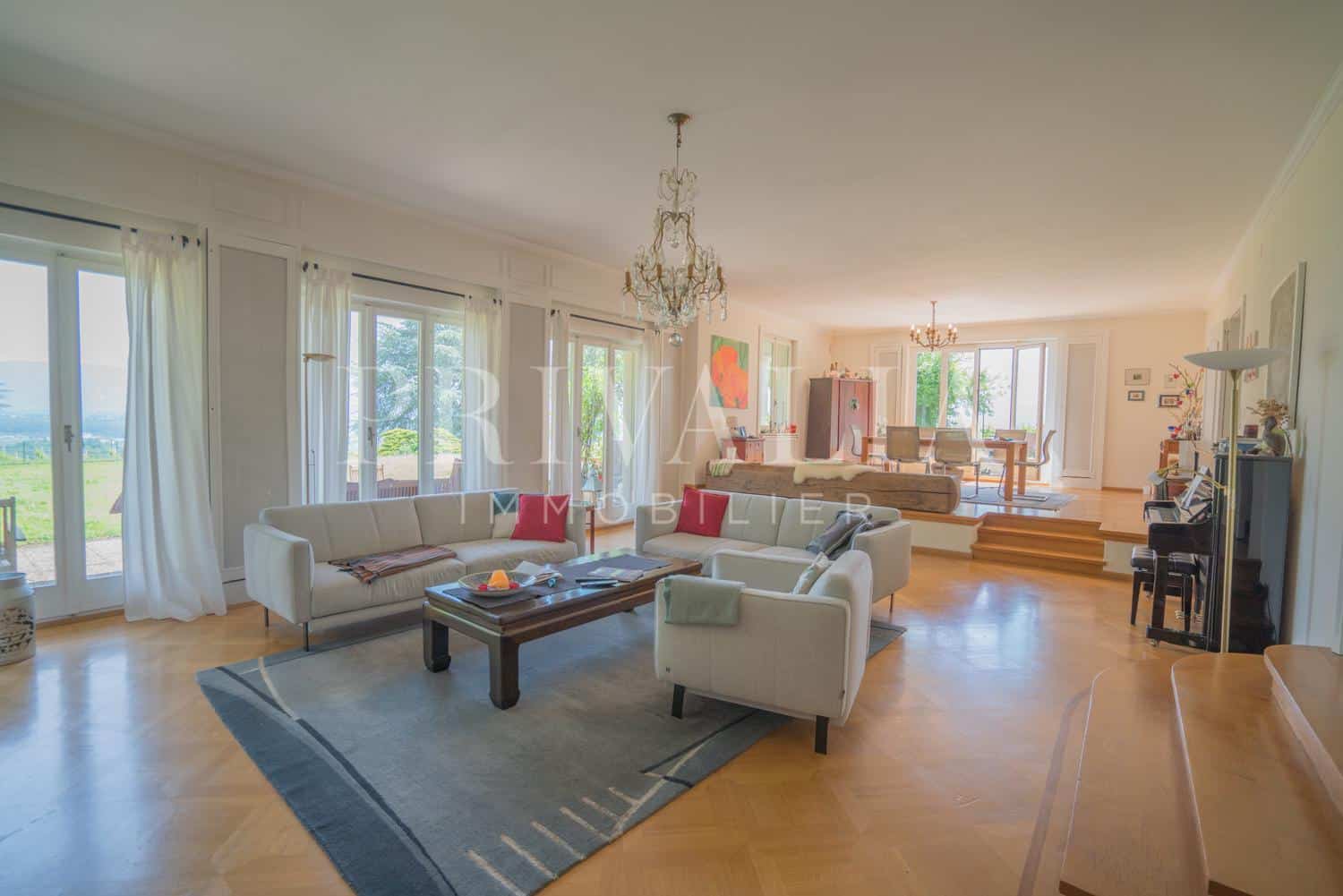 PrivaliaCharming detached villa with breathtaking views over the vineyards