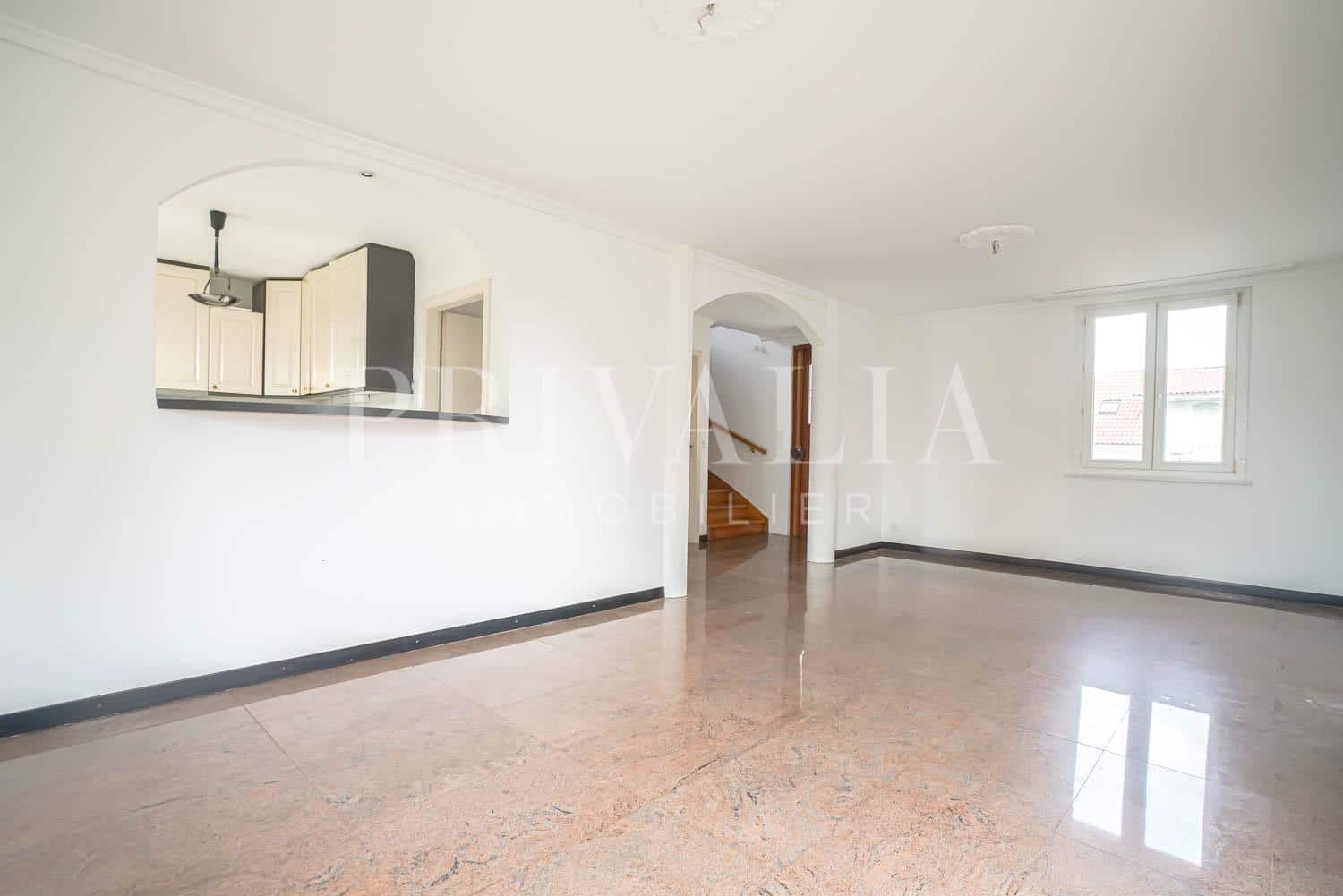 PrivaliaDetached villa on a plot of approximately 900 sqm