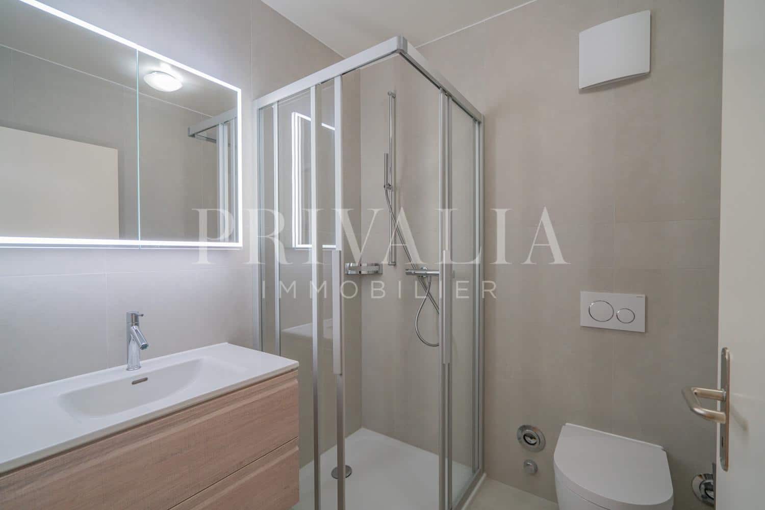 PrivaliaBeautiful 4.5-room apartment with loggia and balcony in a luxury residence