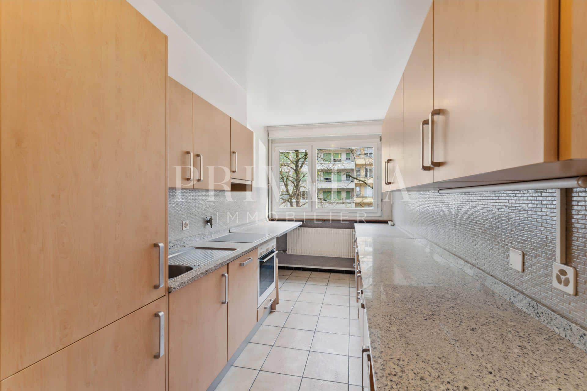 PrivaliaExclusive : 6 rooms apartment in Champel