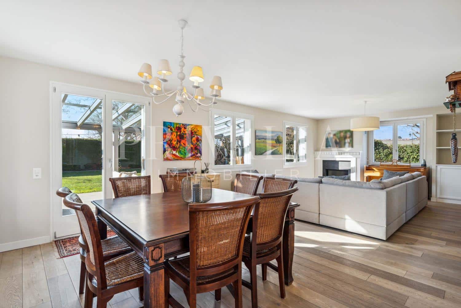 PrivaliaExclusive : Beautiful individual house of 8 rooms located in a privileged setting, in Founex