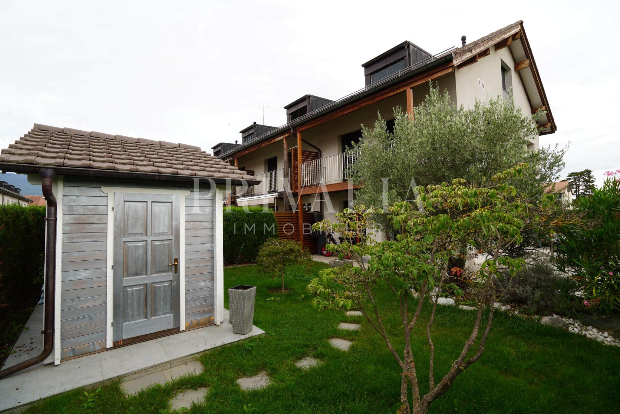 PrivaliaEn Exclusivité: Superbe villa mitoyenne récente en pignon