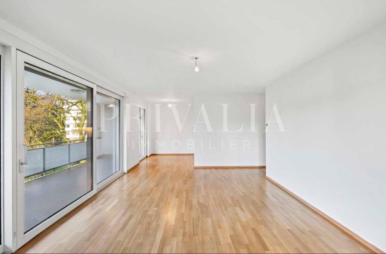 PrivaliaSuperbe appartement contemporain dans un cadre verdoyant aux portes de la ville