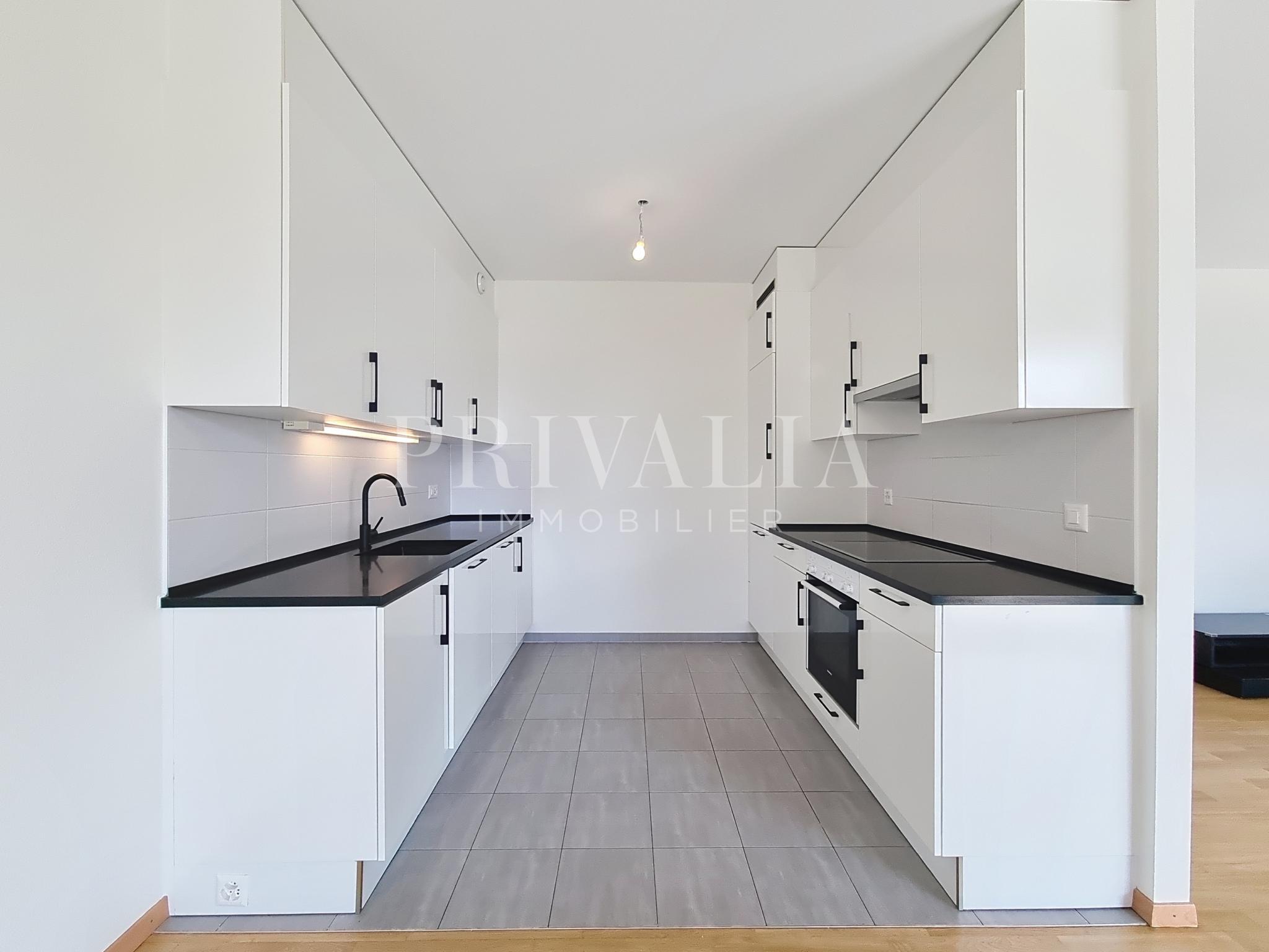 PrivaliaSuperb contemporary flat in a leafy setting on the edge of town