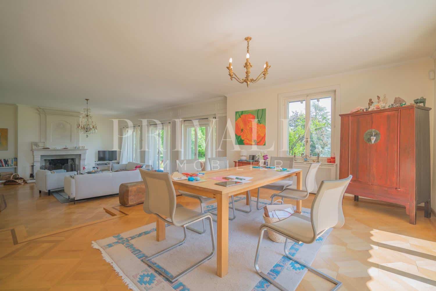 PrivaliaCharming detached villa with breathtaking views over the vineyards