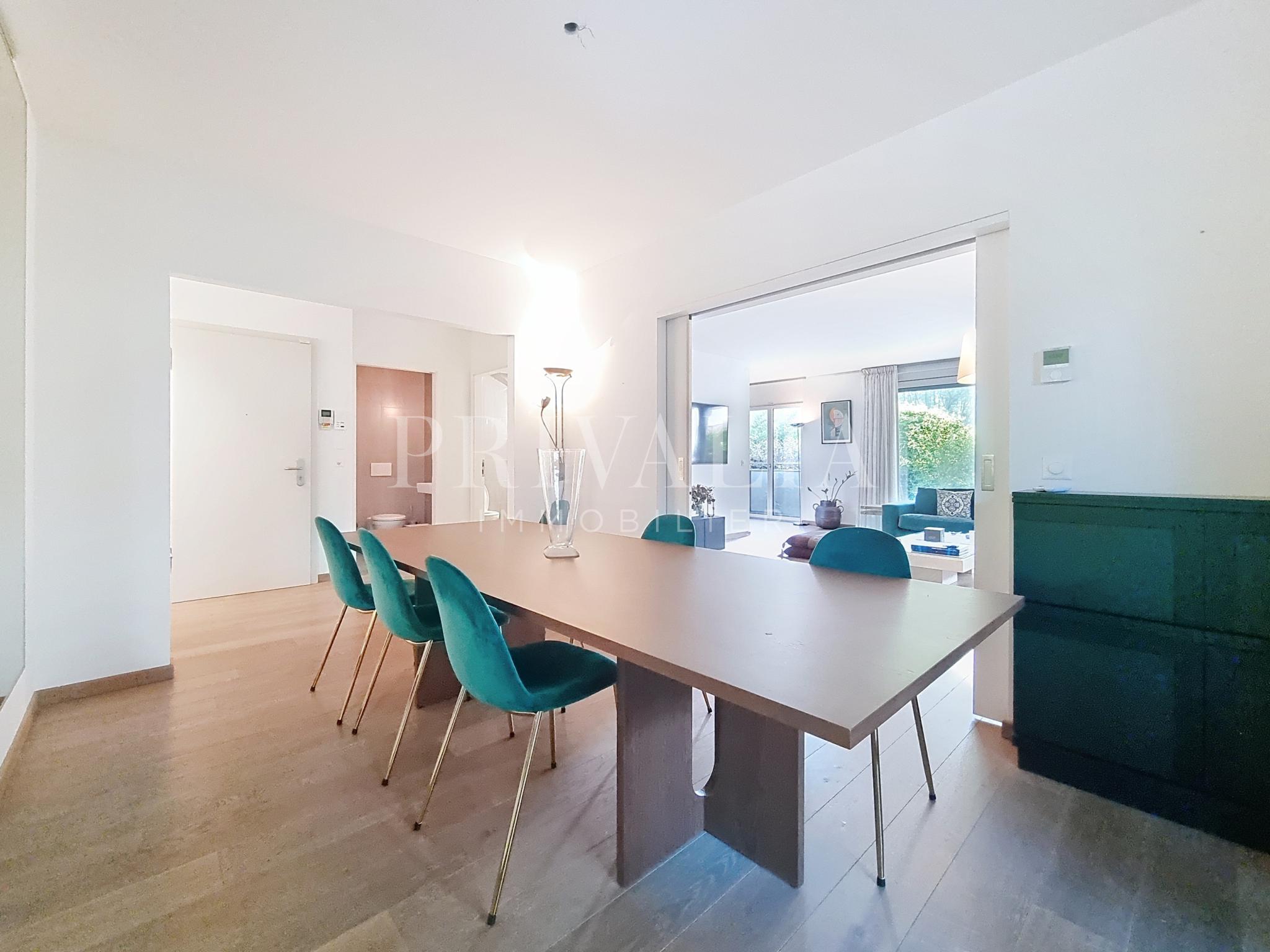 PrivaliaBel appartement contemporain meublé en rez-de-chaussée avec terrasses