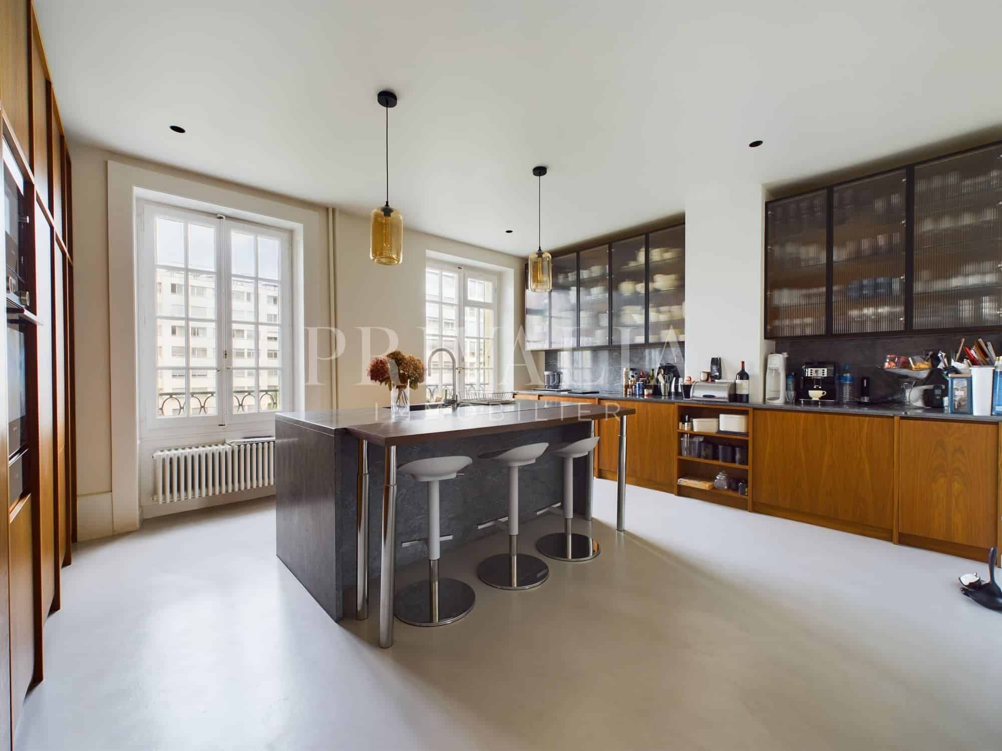 PrivaliaUnique: Splendid apartment in the heart of Champel
