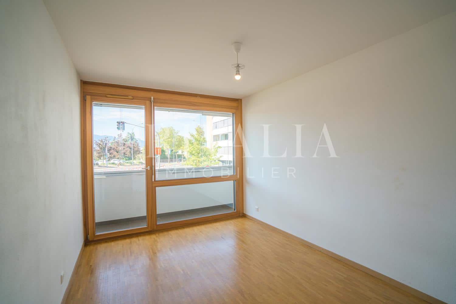 PrivaliaBeautiful garden flat near the International Organisations
