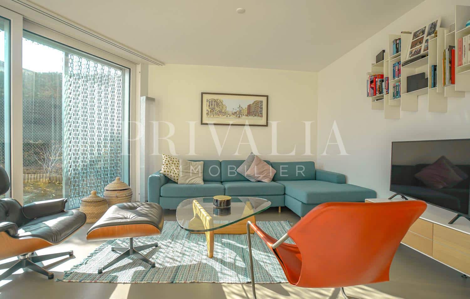 PrivaliaBeautiful modern apartment with its garden of 240 sqm