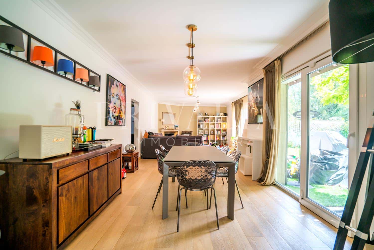 PrivaliaSuperb semi-detached villa in an ideal setting