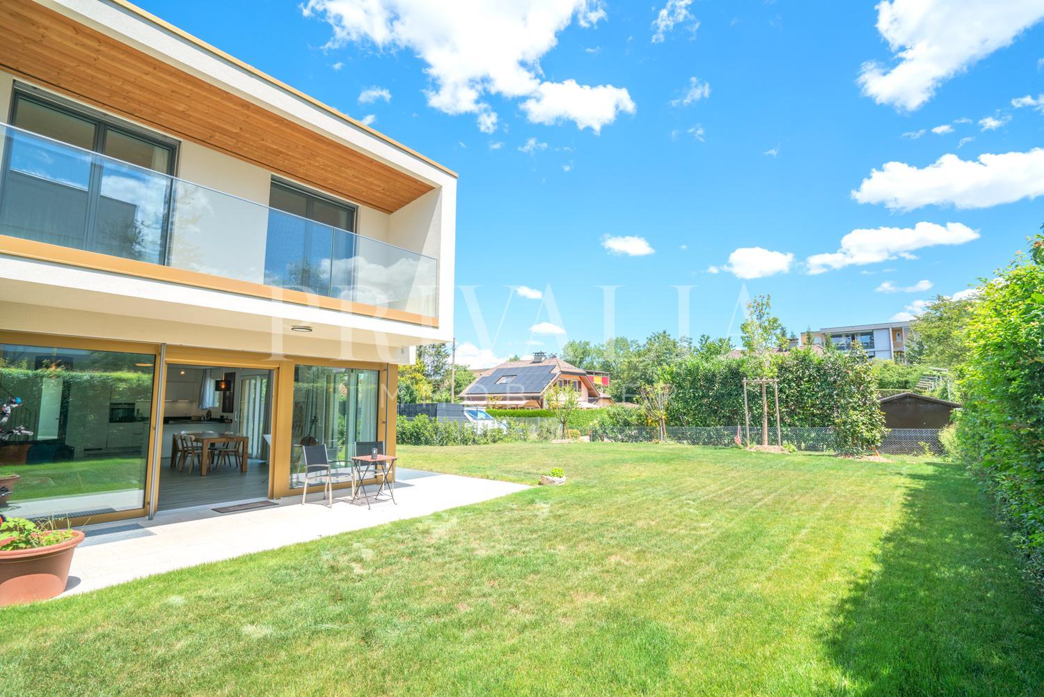 PrivaliaMagnificent contemporary semi-detached gabled villa