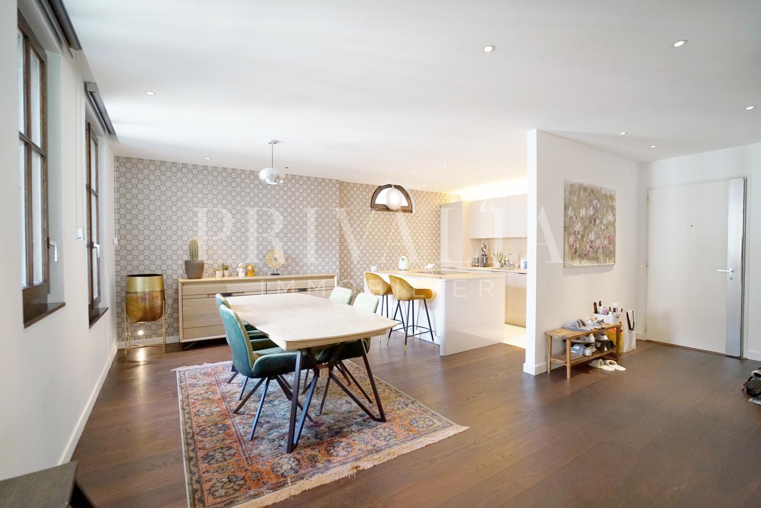 PrivaliaMagnifique appartement traversant à quelques pas des rues basses