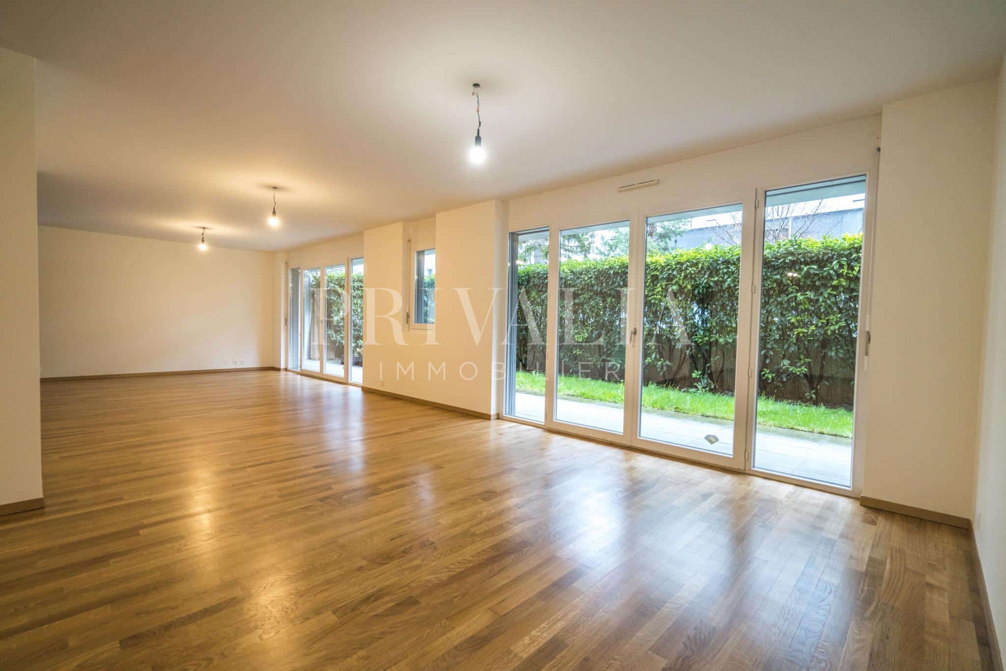 PrivaliaSuperb apartment on the ground floor near international organizations