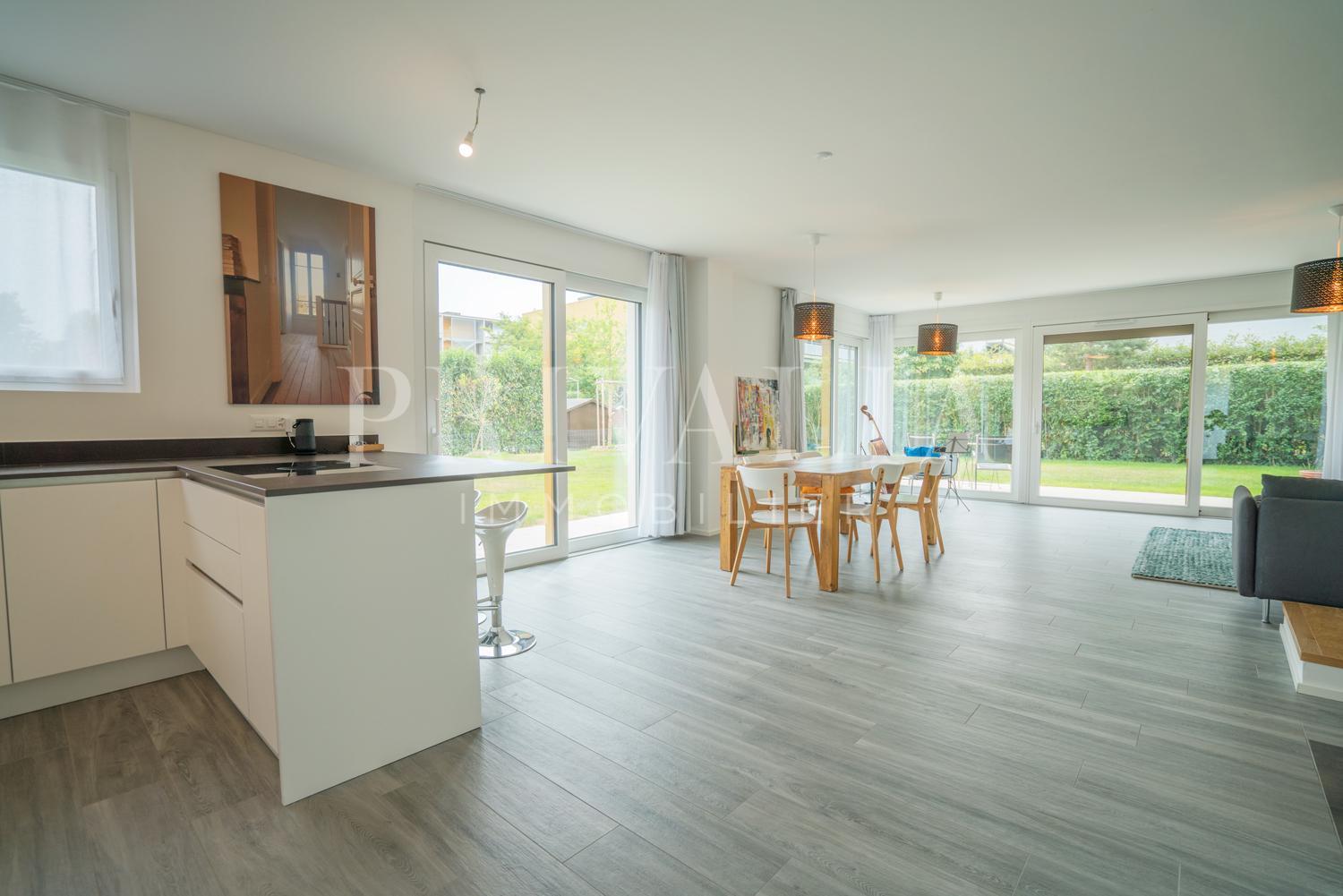 PrivaliaMagnificent contemporary semi-detached gabled villa