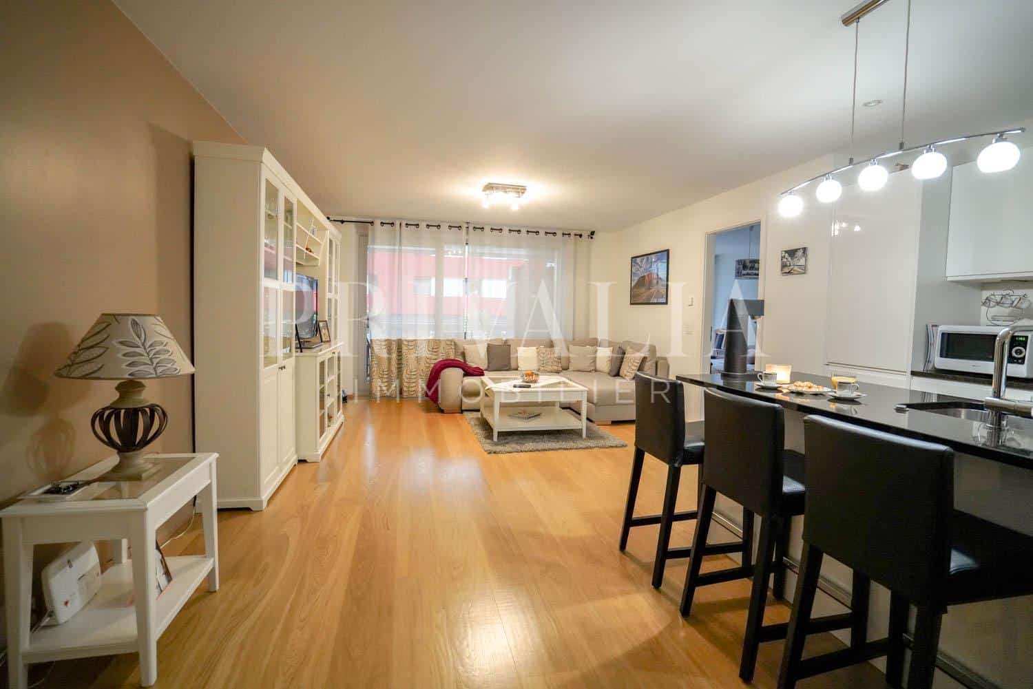 PrivaliaHigh standing 6 rooms apartment in the center of Geneva