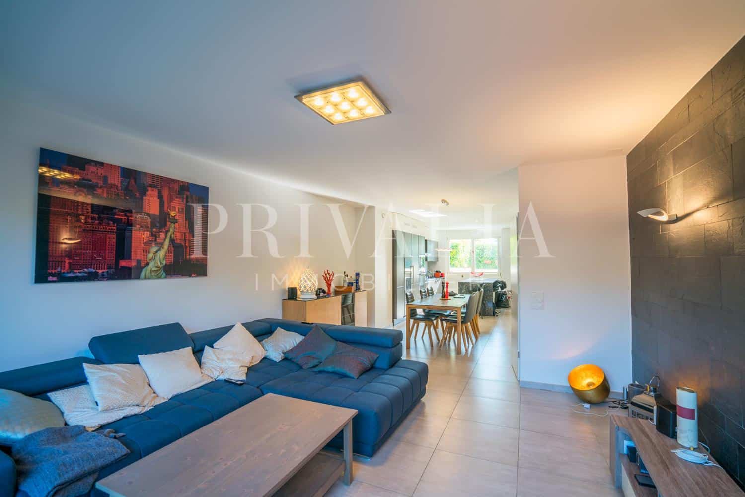PrivaliaMagnificent luxury triplex with garden in the heart of Satigny