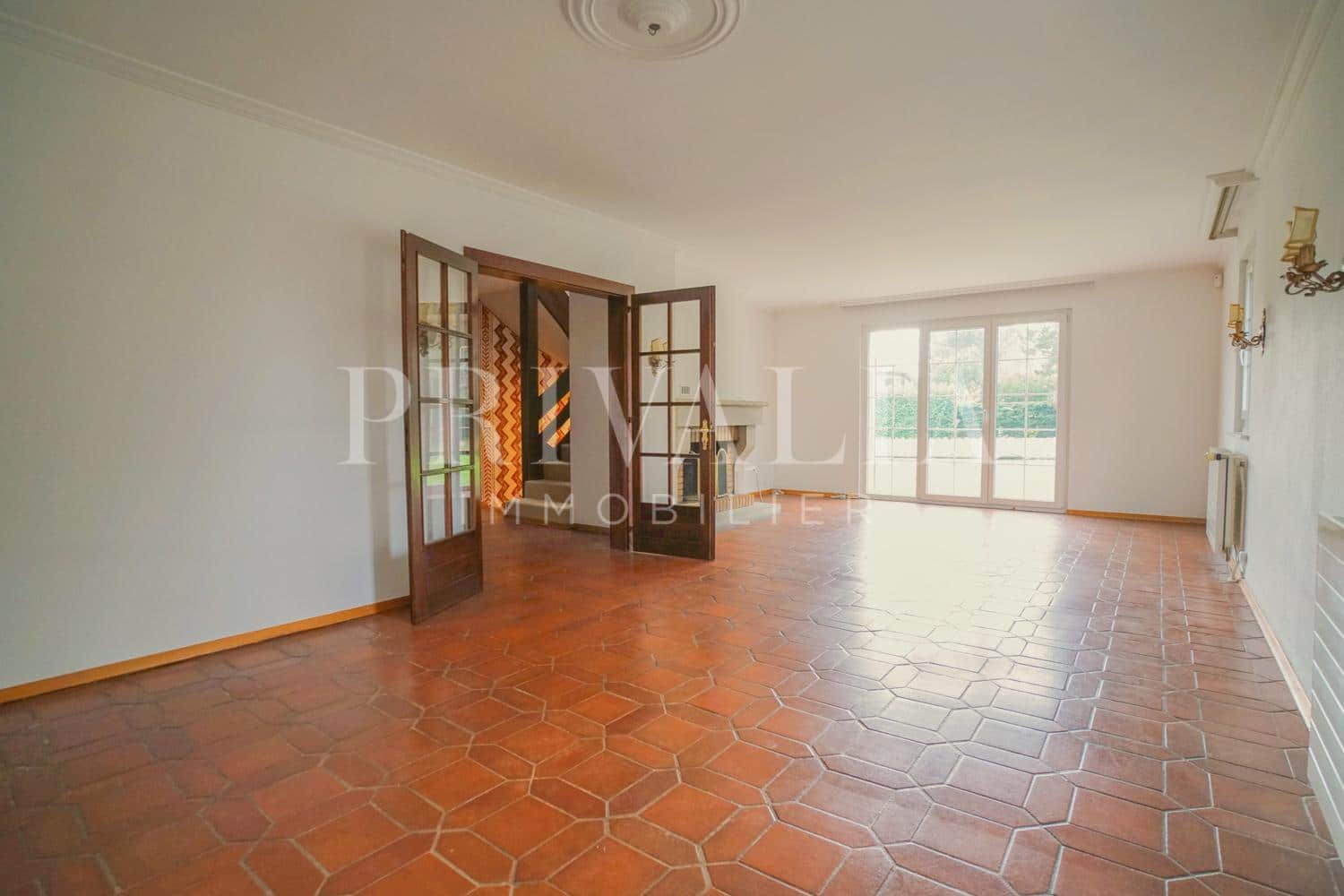 PrivaliaIndividual villa in absolute calm with swimming pool