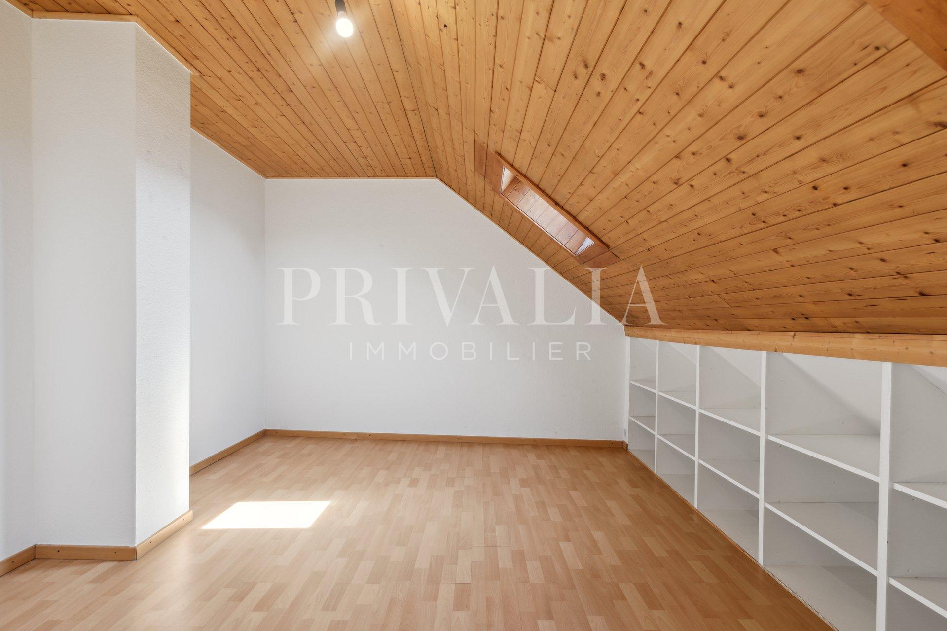PrivaliaCasatax : 4.5 room flat on the top floor