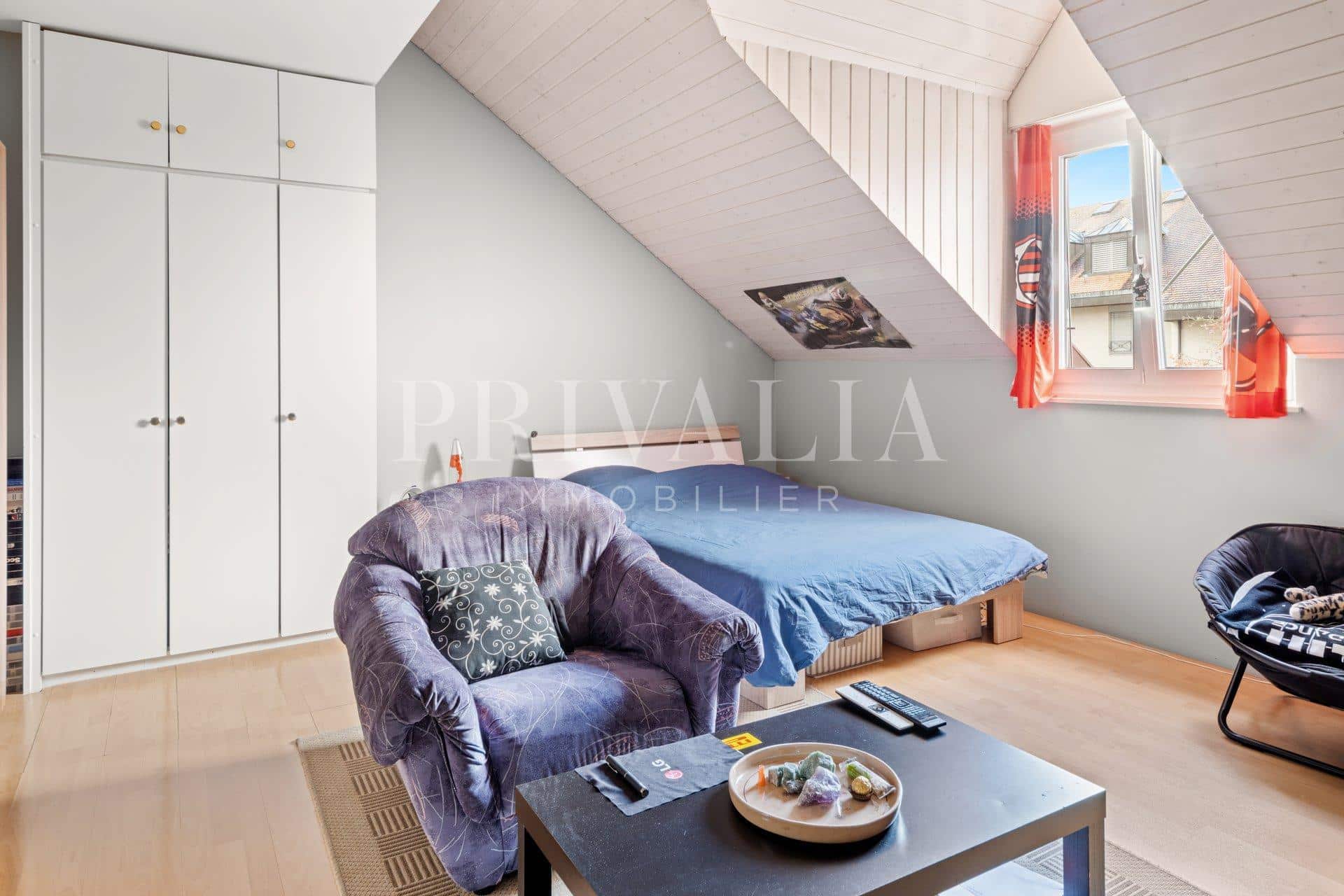 PrivaliaExclusive: 5 rooms triplex with balcony and 4 parking spaces