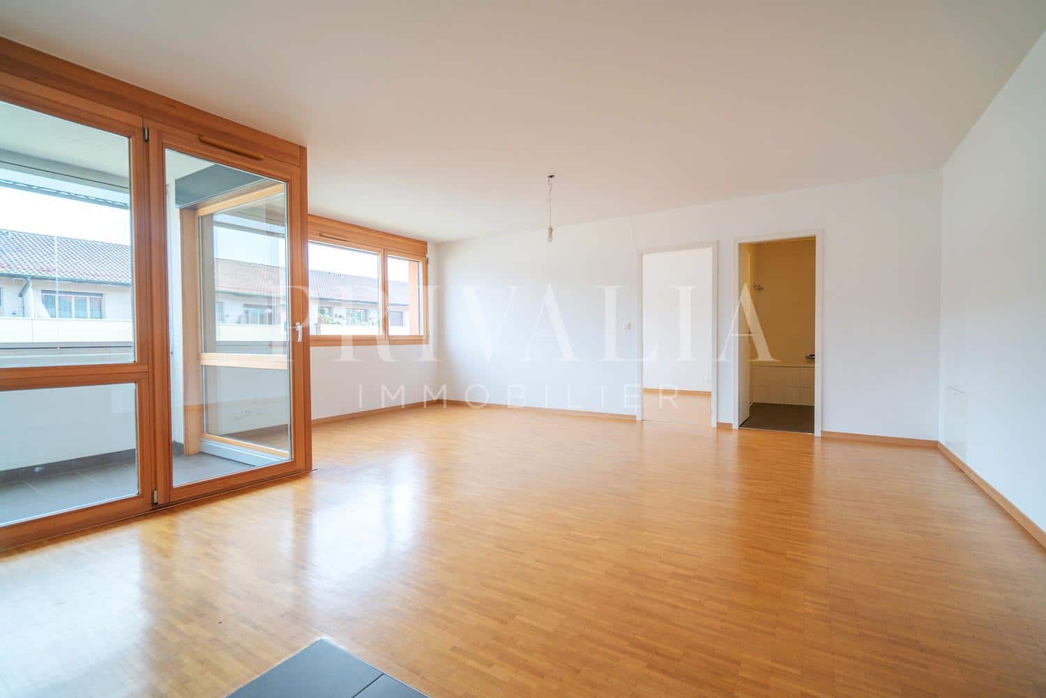 Privalia3 rooms apartment close to the international organizations