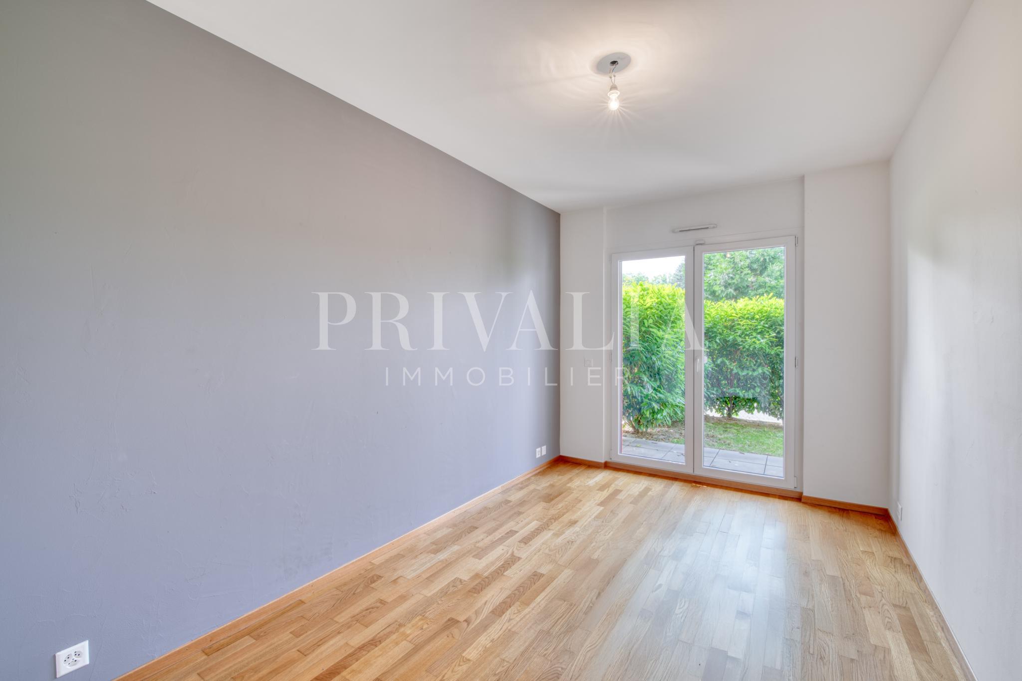 PrivaliaAppartement de 4 pièces au rez-de-chaussée / vente en droit de superficie