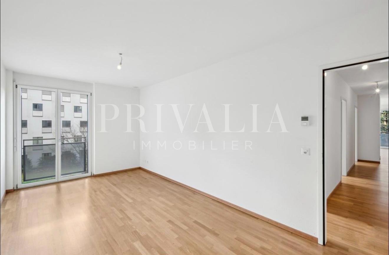 PrivaliaSuperbe appartement contemporain dans un cadre verdoyant aux portes de la ville