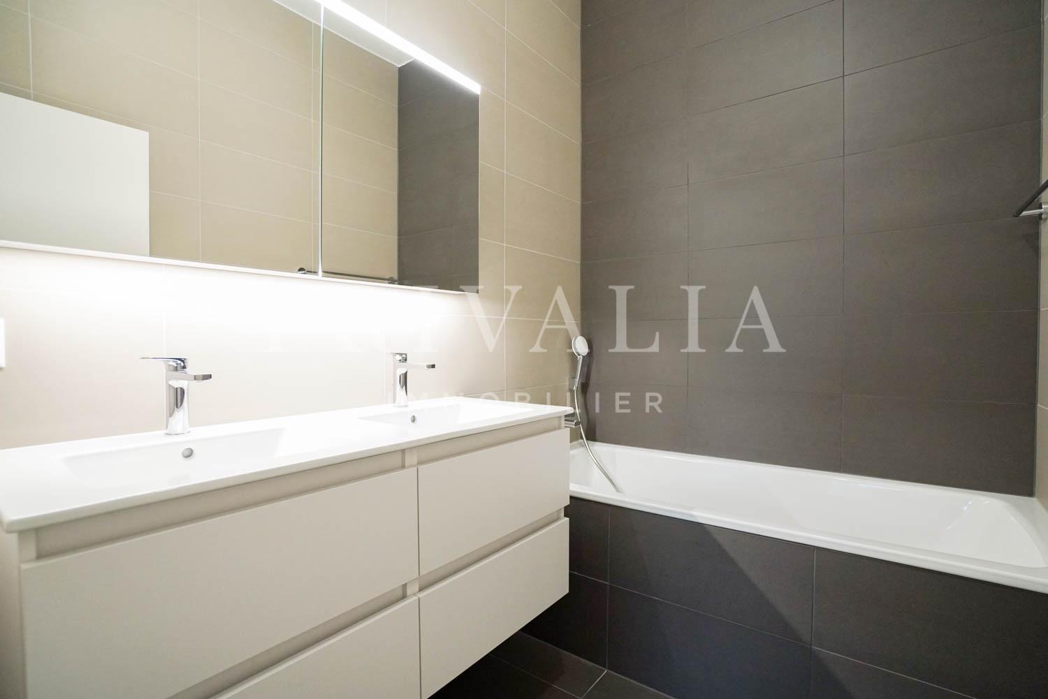 PrivaliaOPPORTUNITY : 2 splendid penthouse apartments