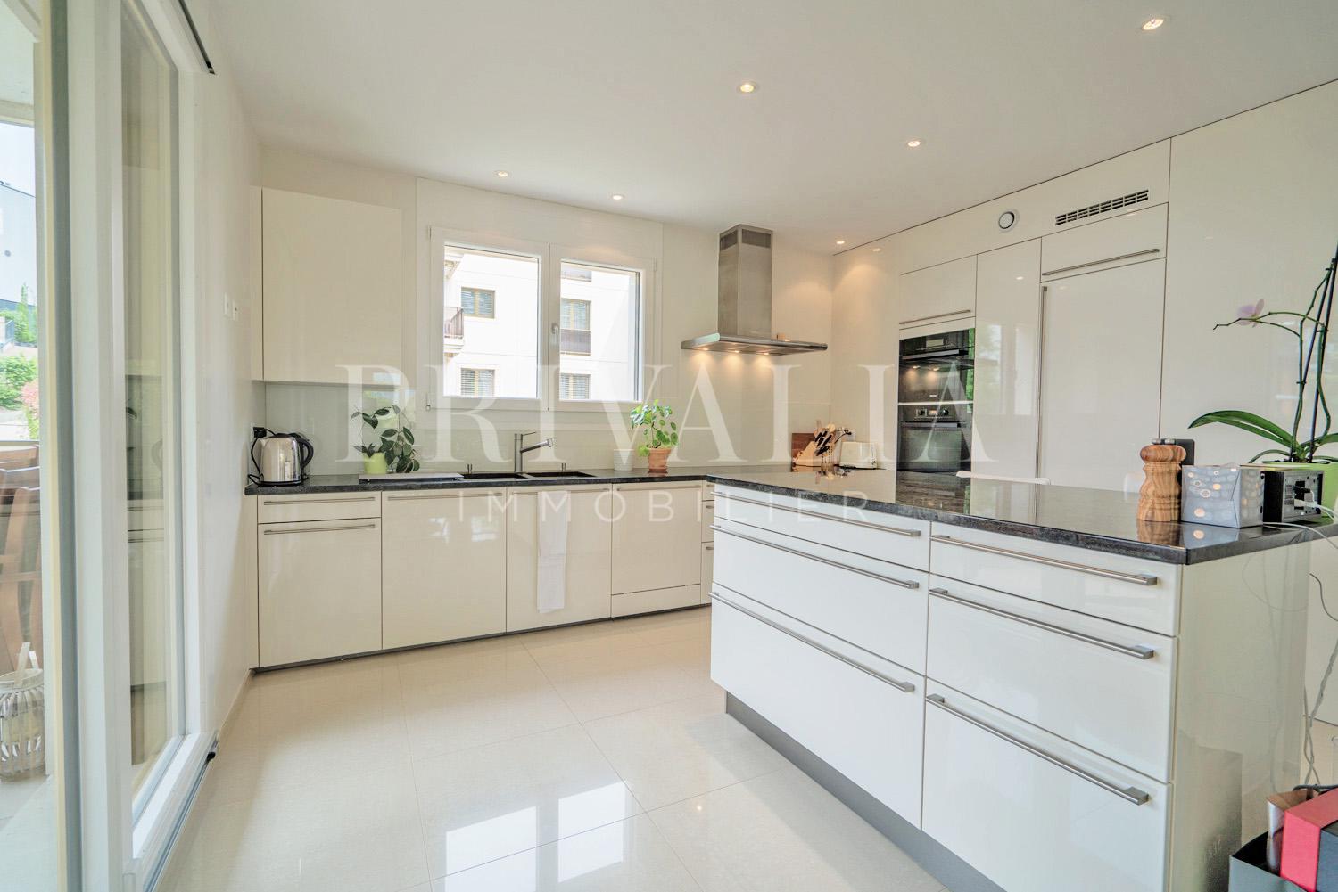 PrivaliaMagnifique appartement de 6 pièces à Champel
